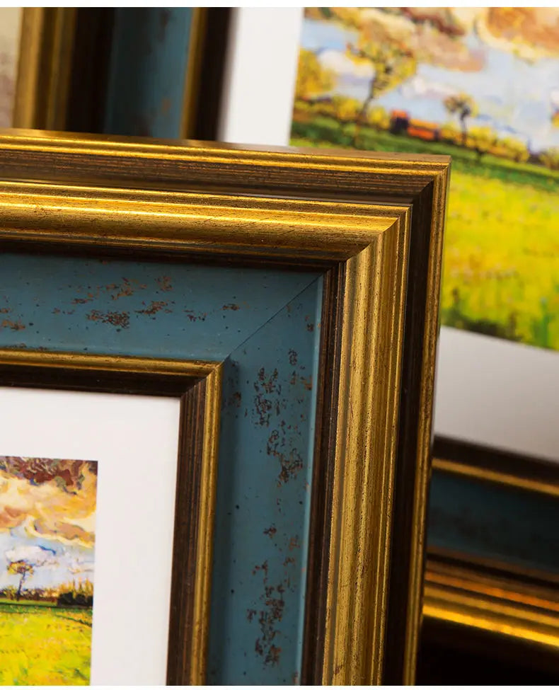 American Retro Style Golden Border Small Photo Frame