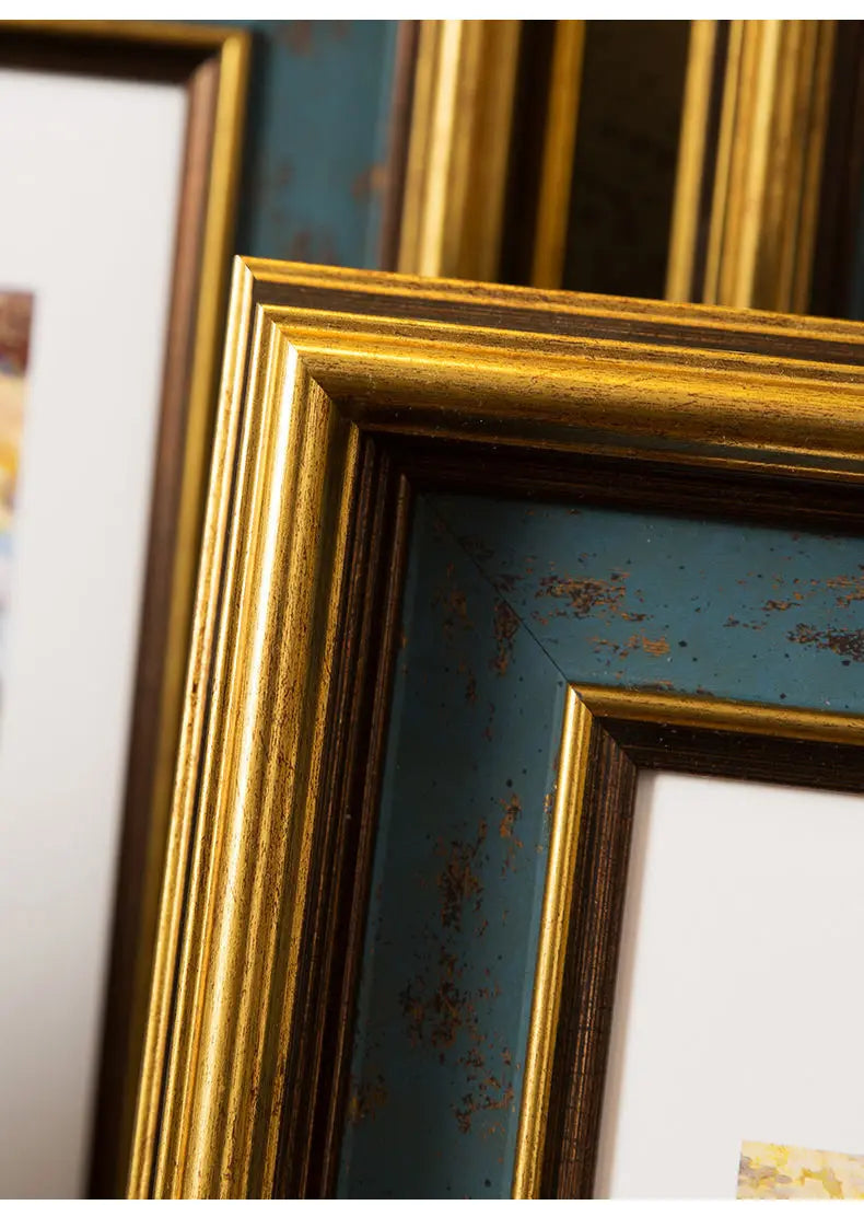 American Retro Style Golden Border Small Photo Frame