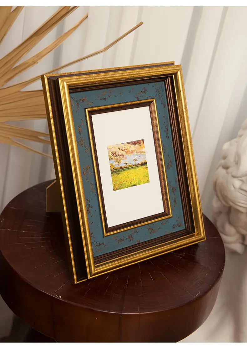 American Retro Style Golden Border Small Photo Frame